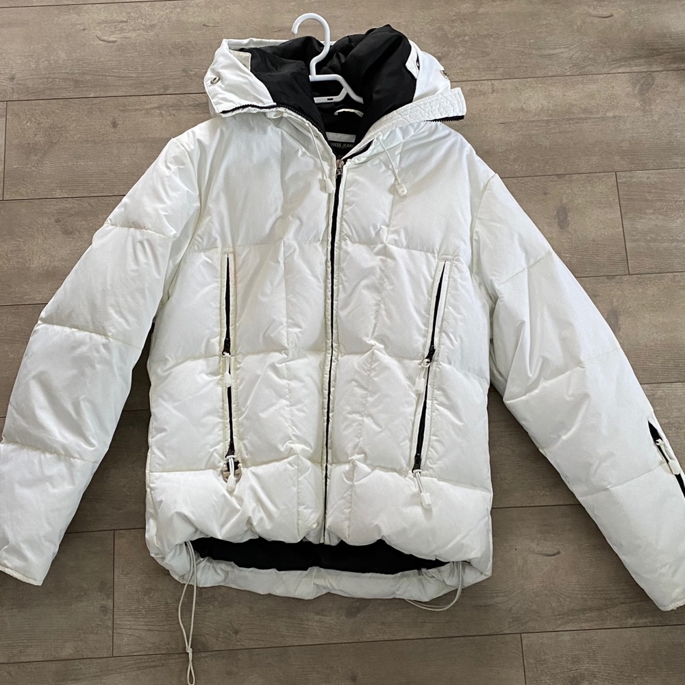 GUESS women’s puffer coat